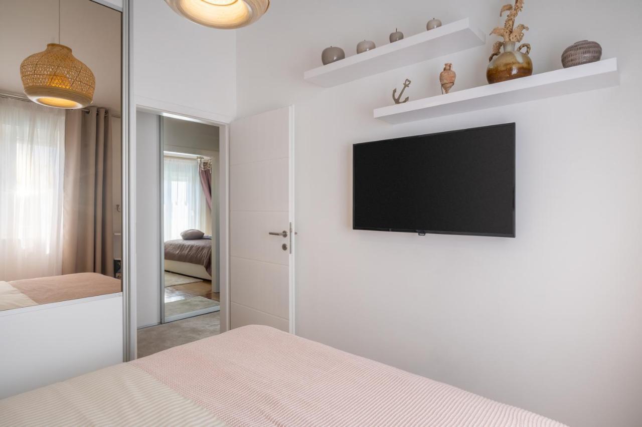 Apartment Tikvarin, Kastel Kambelovac Kaštela 外观 照片
