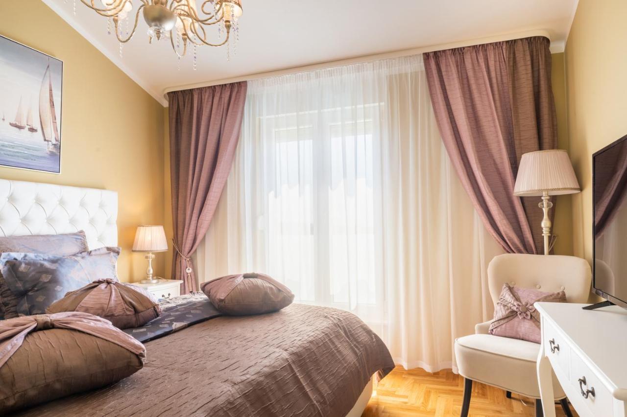 Apartment Tikvarin, Kastel Kambelovac Kaštela 外观 照片
