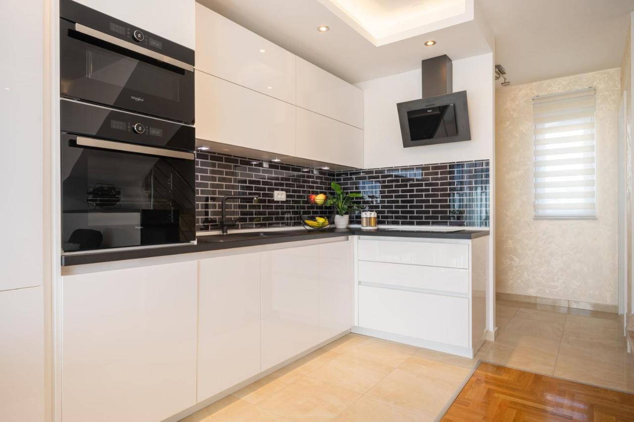 Apartment Tikvarin, Kastel Kambelovac Kaštela 外观 照片