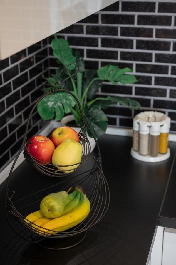 Apartment Tikvarin, Kastel Kambelovac Kaštela 外观 照片